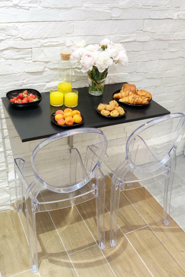Lovely Place In A Quiet Area Between Invalides Et Eiffel Tower Apartment Paris Bagian luar foto