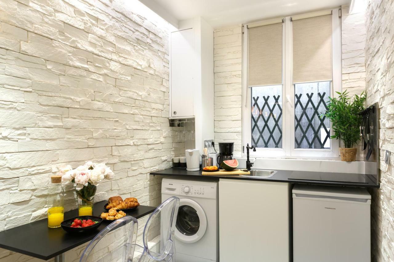 Lovely Place In A Quiet Area Between Invalides Et Eiffel Tower Apartment Paris Bagian luar foto