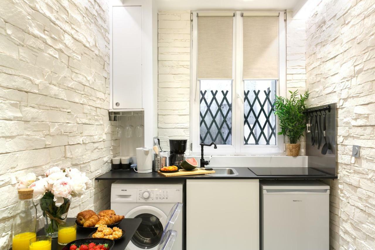 Lovely Place In A Quiet Area Between Invalides Et Eiffel Tower Apartment Paris Bagian luar foto
